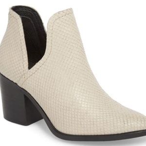 Steve Madden Petra Open Side Bootie